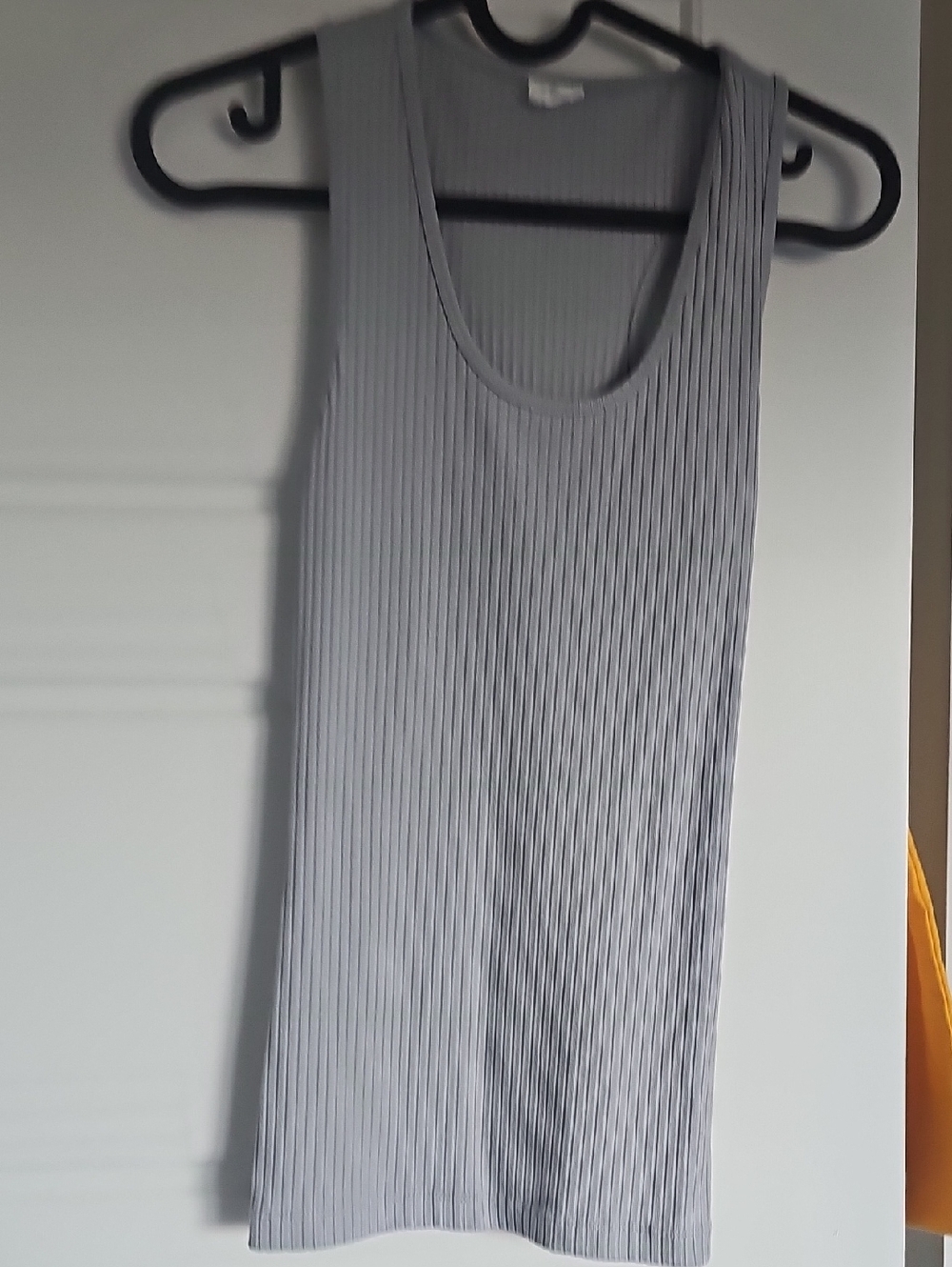 Wilfred Light Gray Ribbed Scoop Tank
